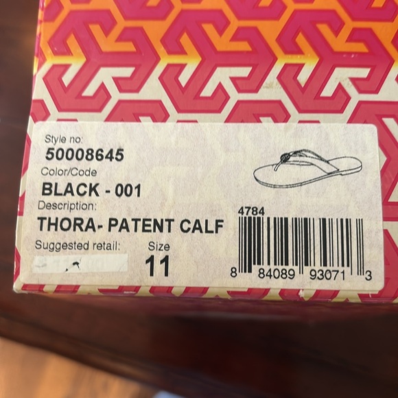 Tory Burch black patent thong sandals - Picture 4 of 4